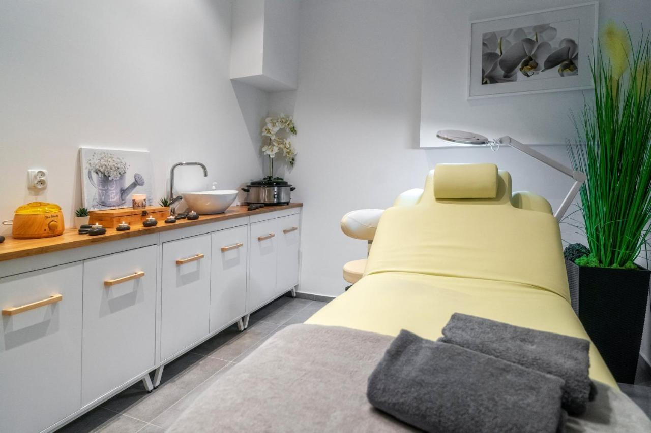 Sun & Snow D Z Sauna Apartment